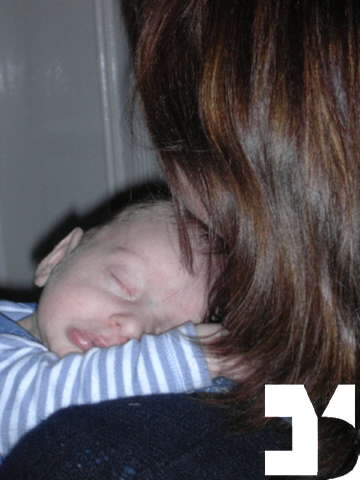 Parenti - Julian - 20041010 14.09 - Battesimo - 601-FDM.JPG